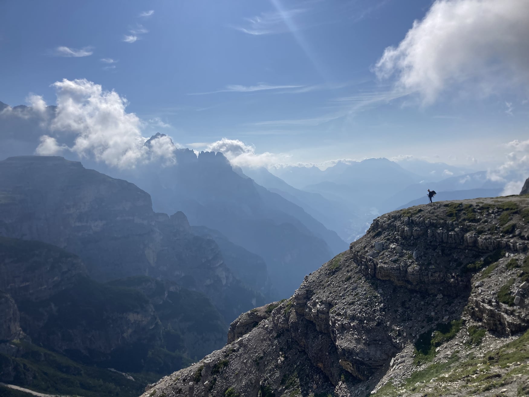Aussicht ins Tal in den Dolomiten