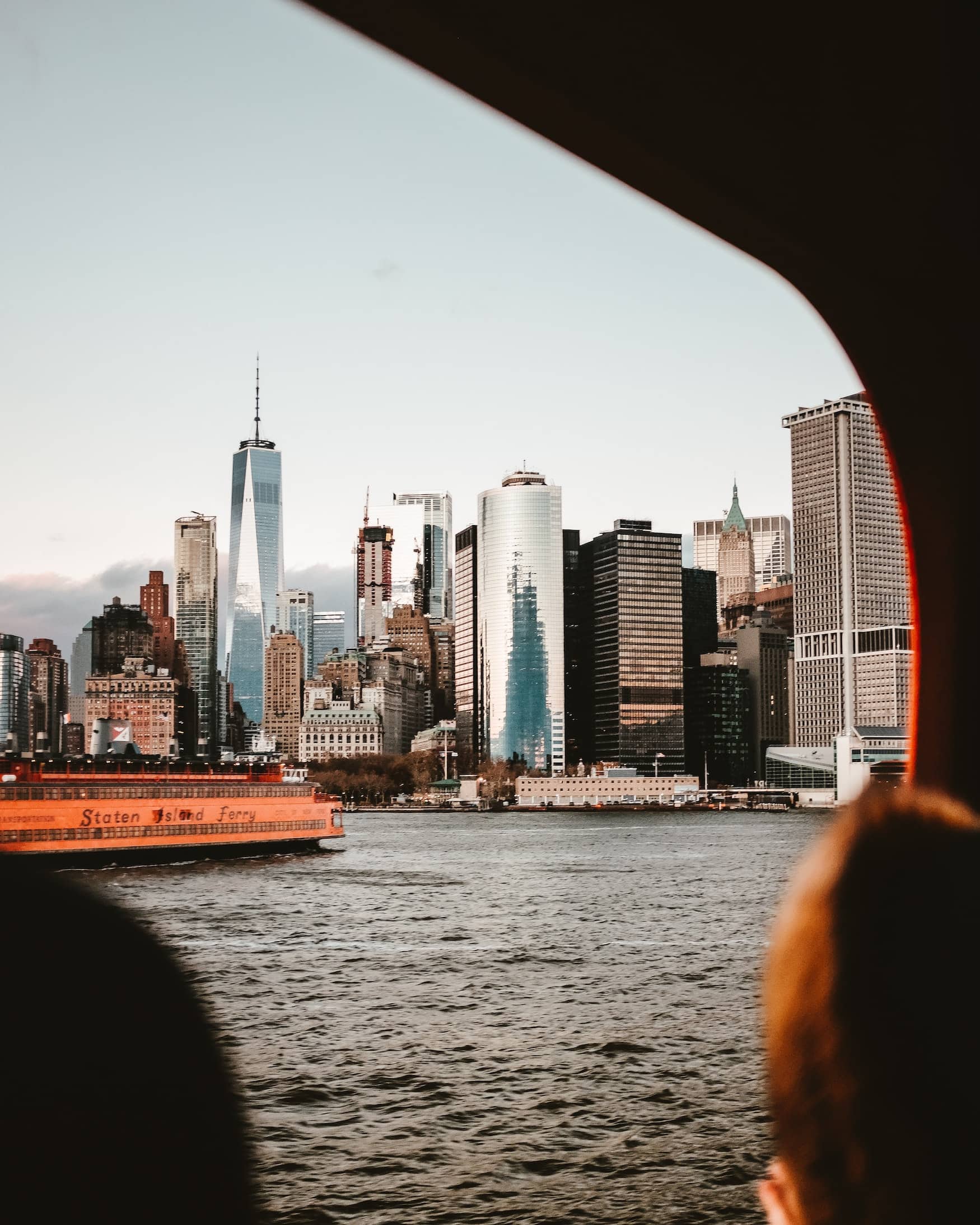 New York City mit der Fähre erkunden