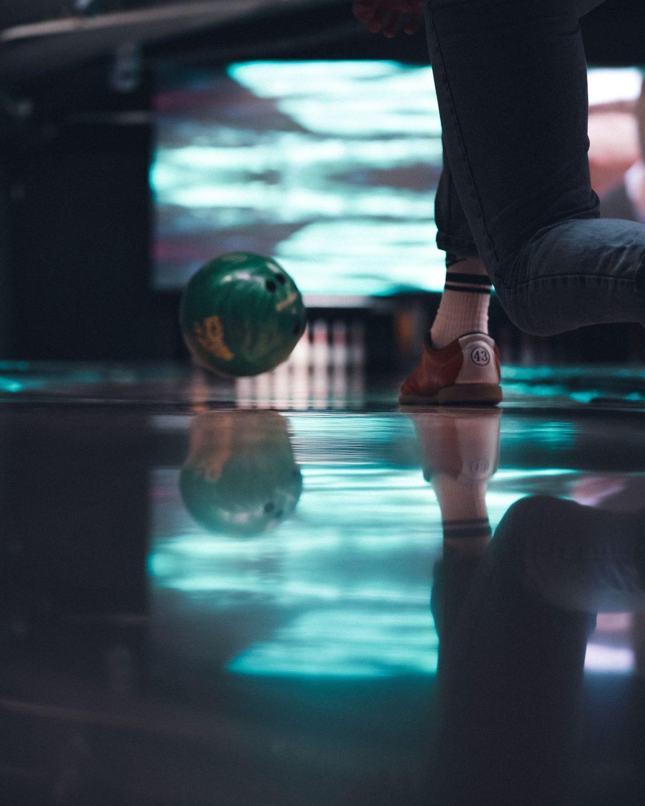 Person beim Bowling