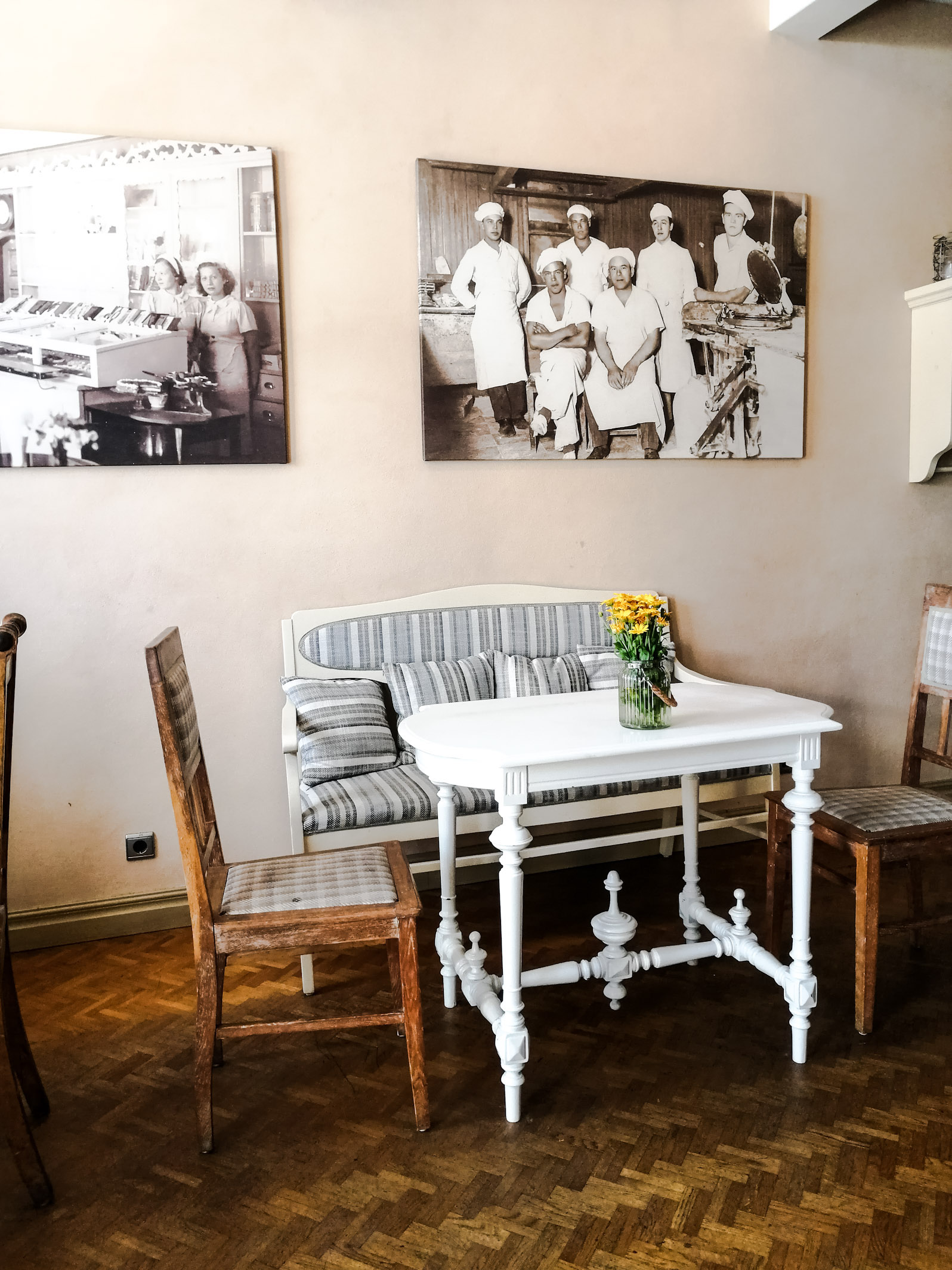 Café Dietrich in einer schönen Stadt in Estland