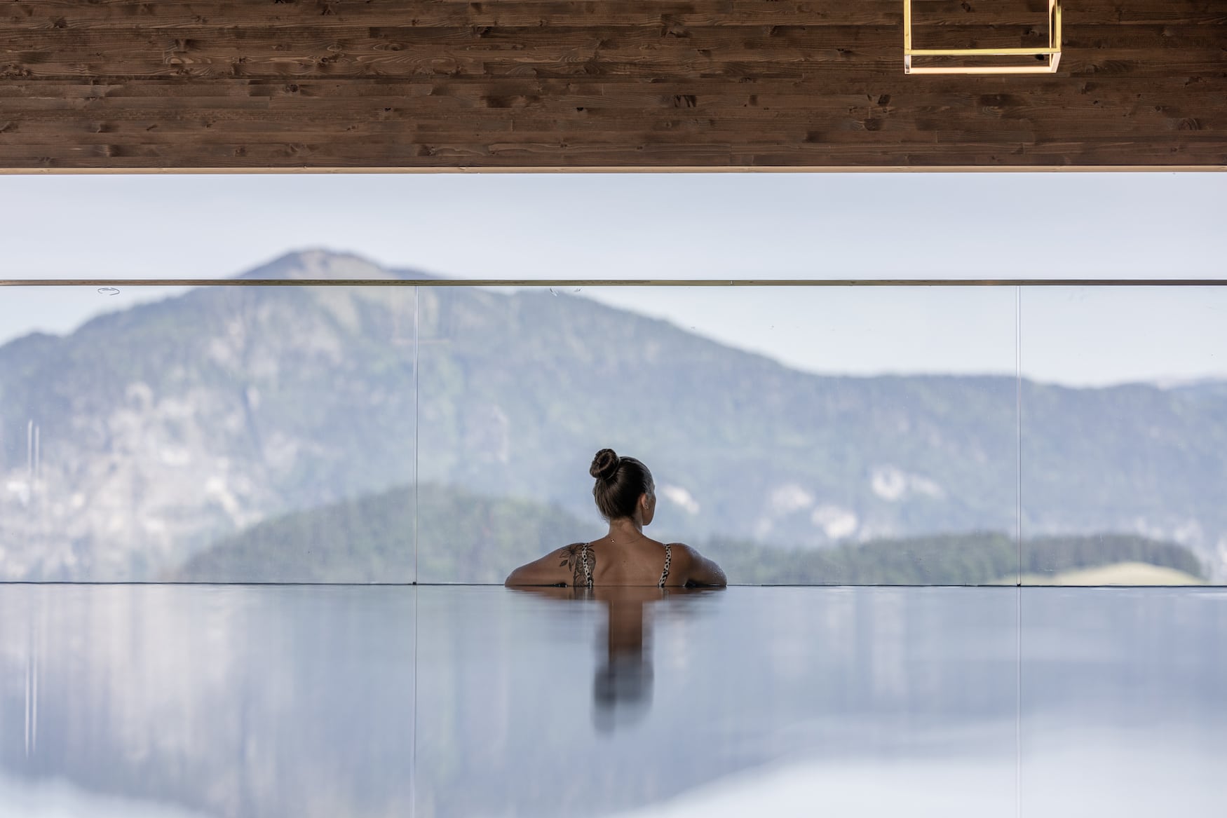 Hotelpool im Hygna Chalets