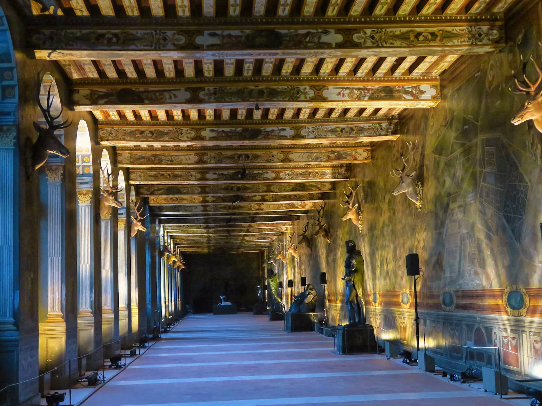 Nächtliche Tour durch das Chateau Fontainebleau