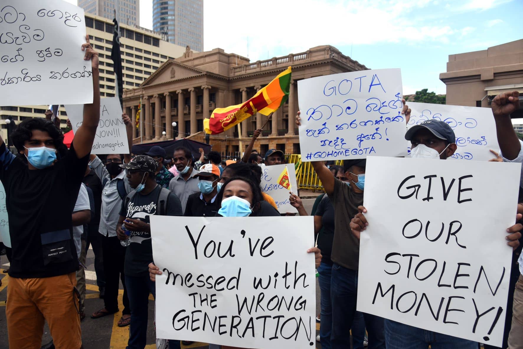 Demonstranten in Sri Lankas Hauptstadt Colombo im April 2022