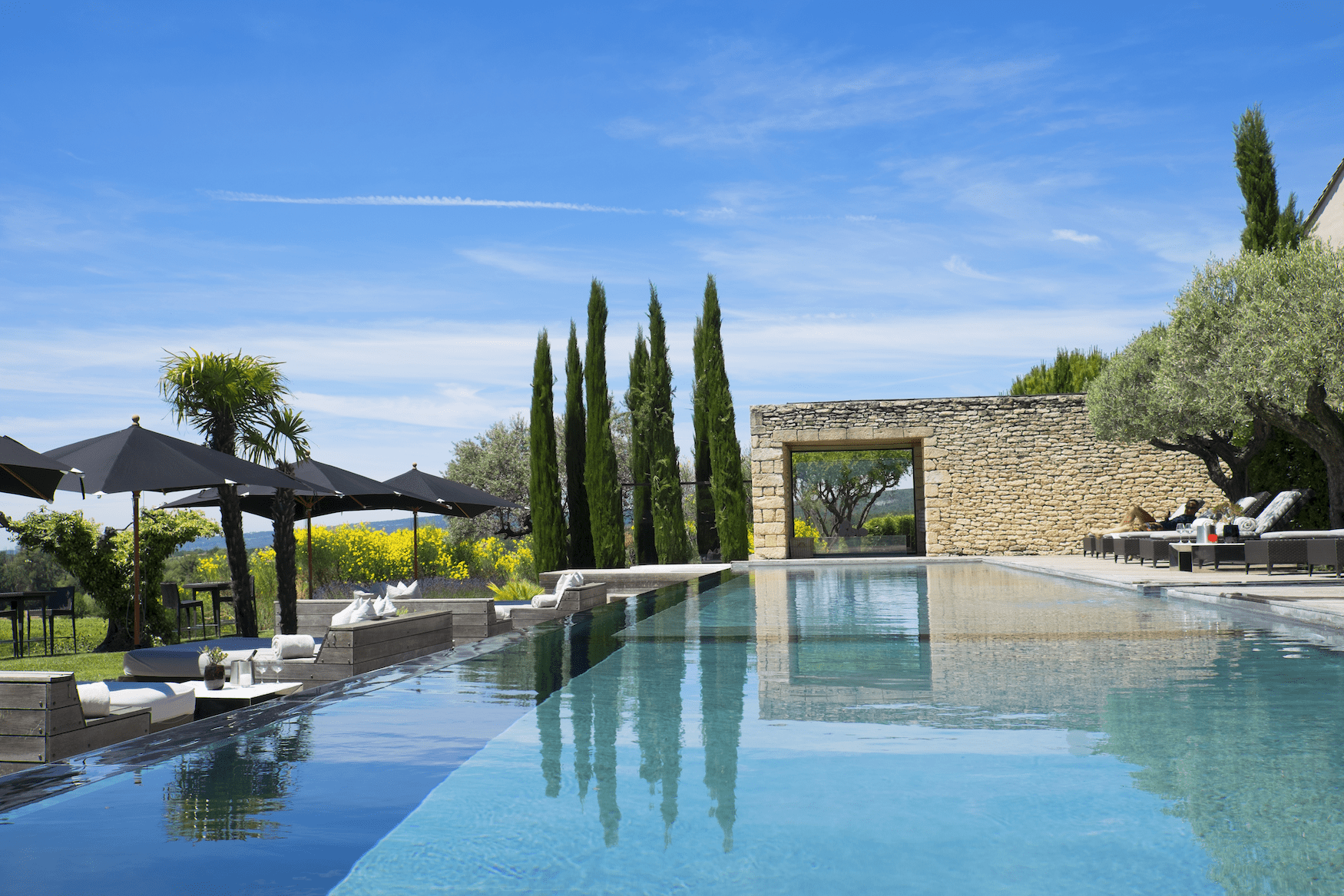 Hotelpool des Les Andéols in der Provence