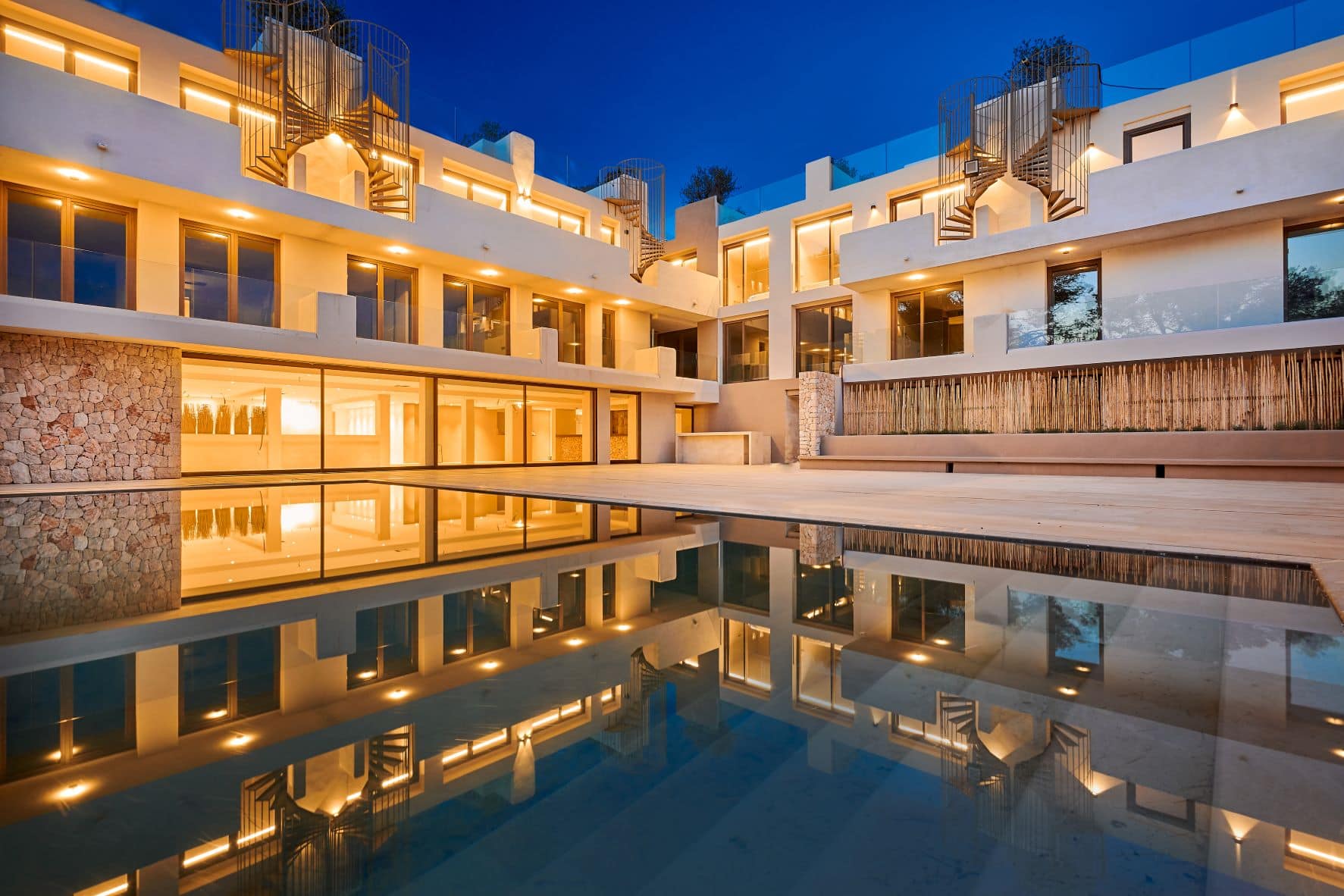 Pool im Barefoot Hotel Mallorca