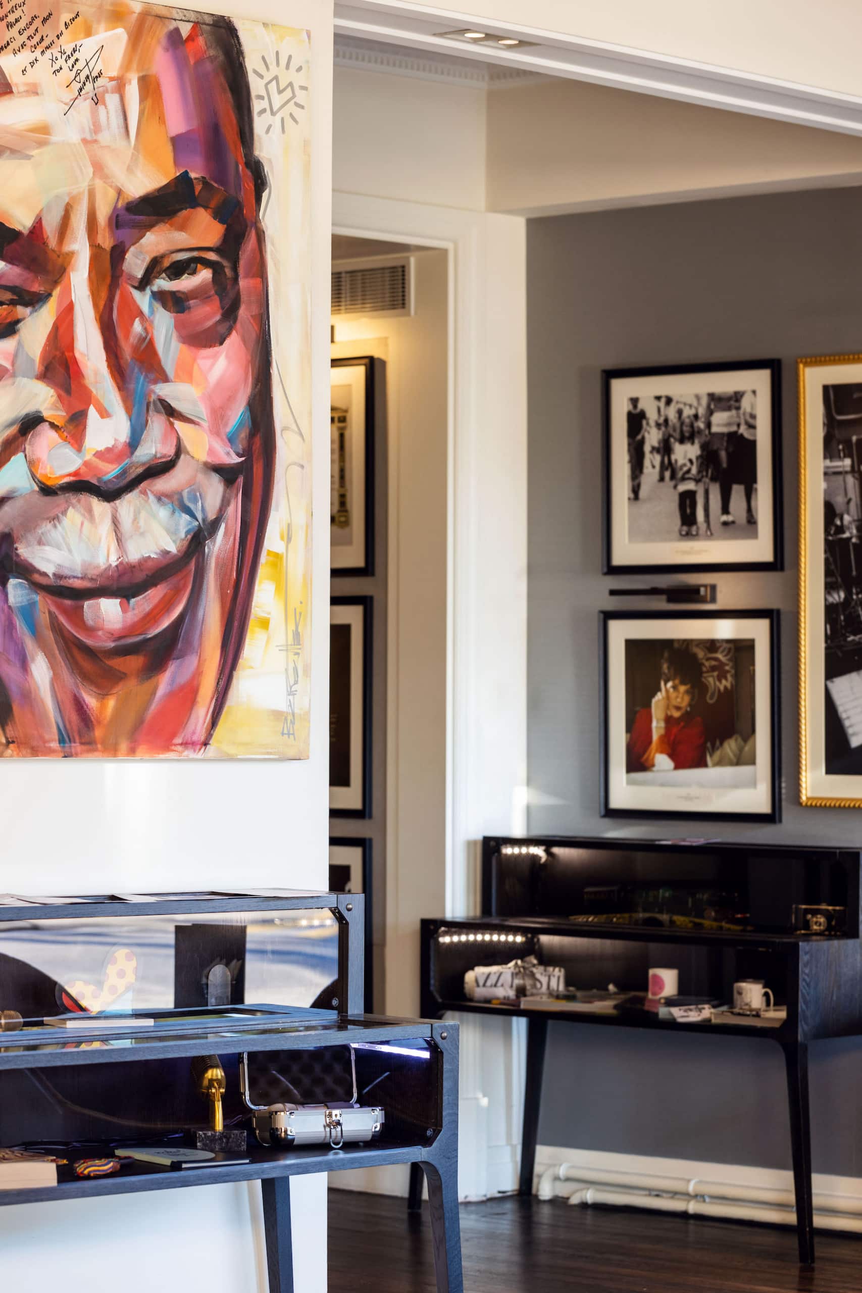 Gemälde im Montreux Jazz Café