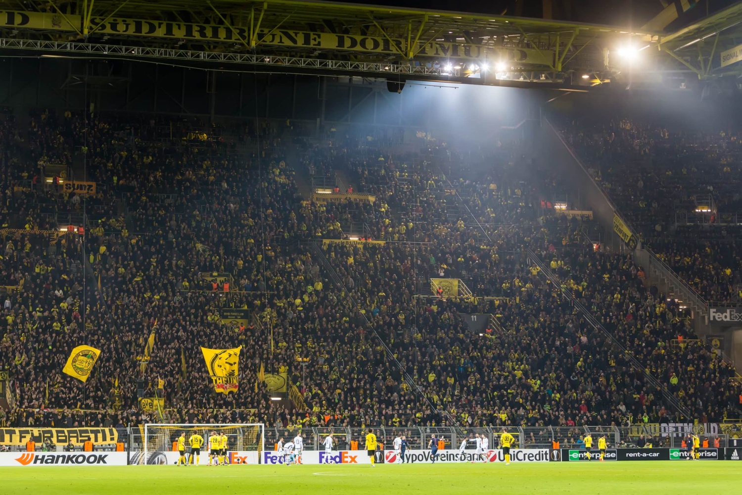 BVB Fans im Signal Iduna Park