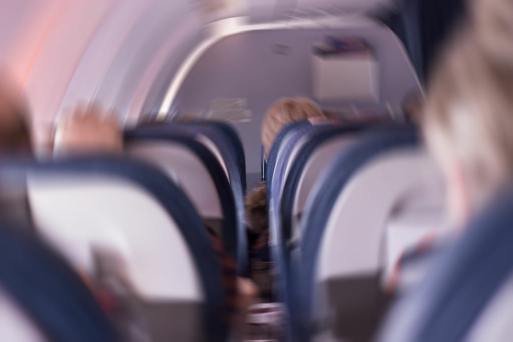 Flugturbulenzen wegen Klimawandel: Unscharfes Bild aus Flugzeugkabine