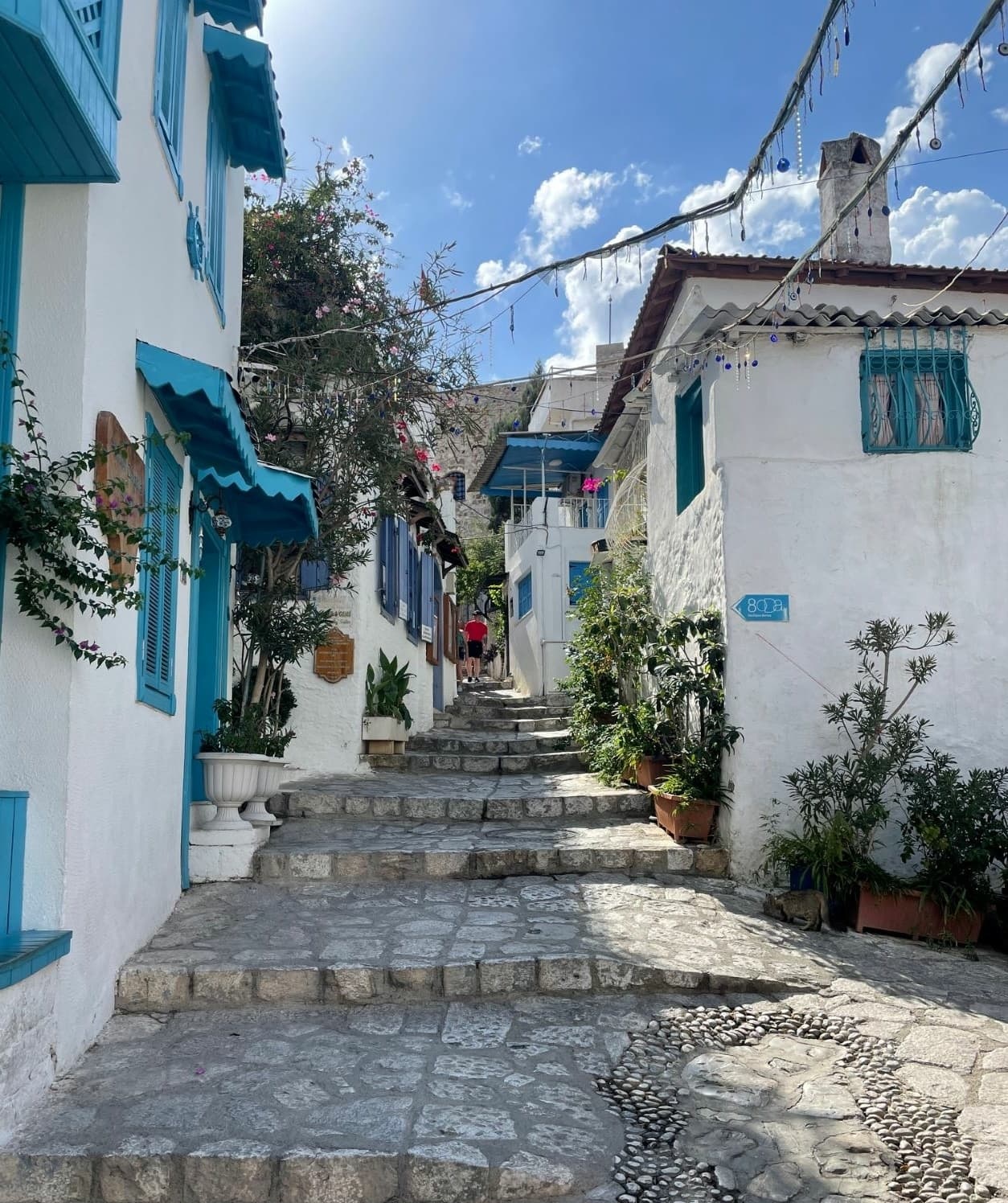 Menschenleere Gasse in der Altstadt von Marmaris