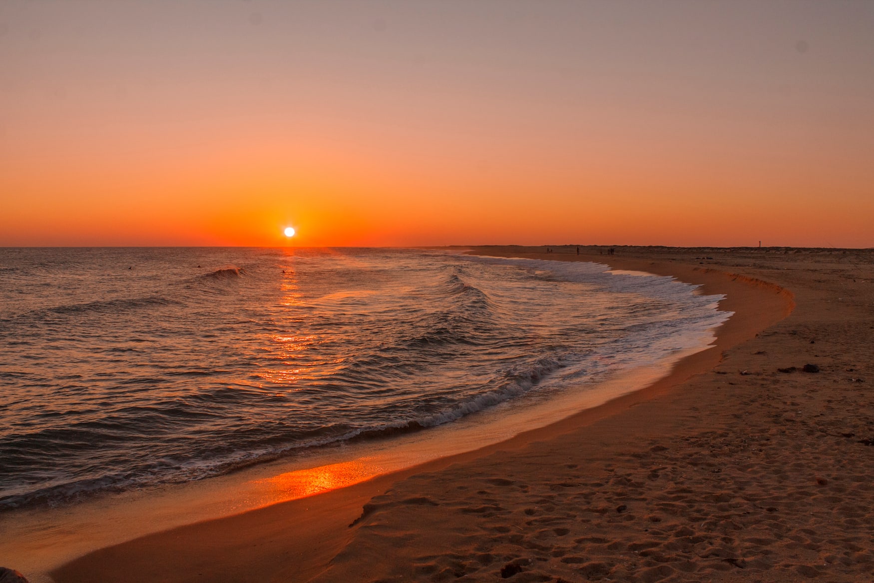 Wunderschöner Sonnenuntergang auf der Ilha Deserta nahe Faro 