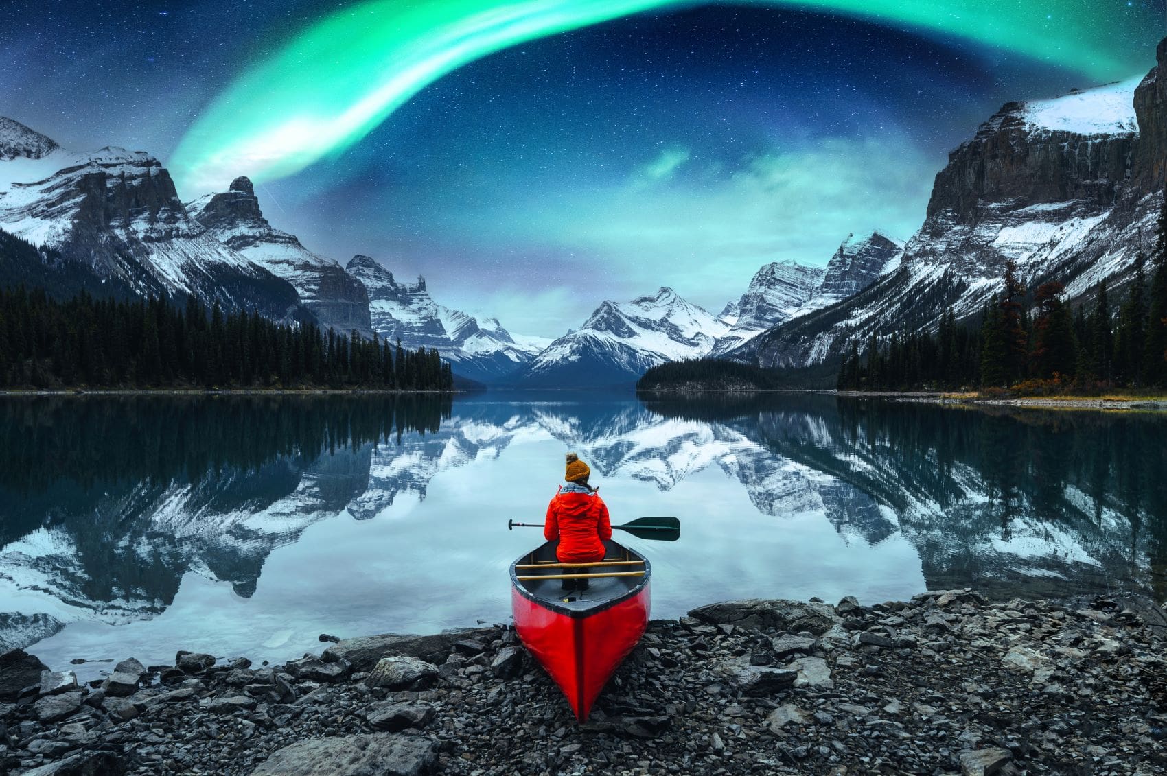 Maligne Lake Aurora Borealis Kanada