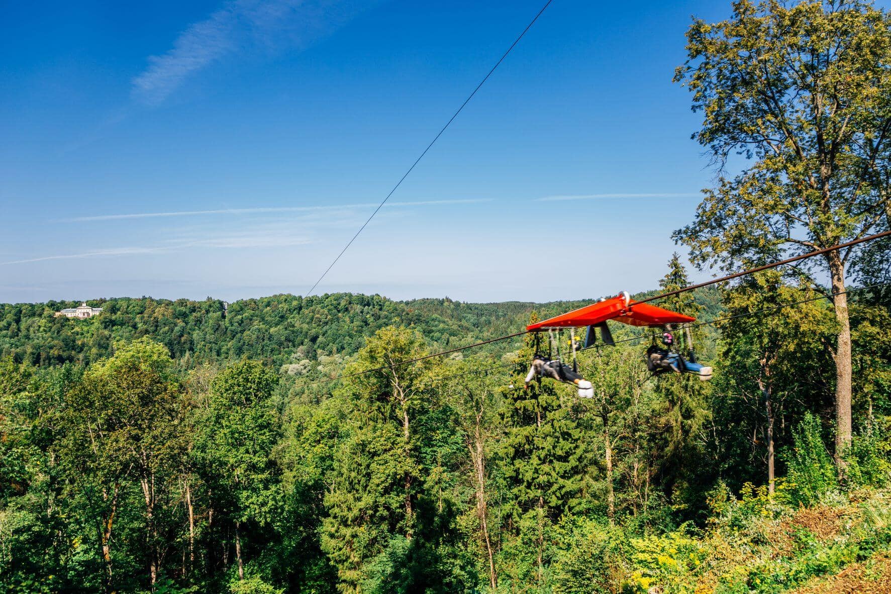 Zipline in Sigulda, Lettland