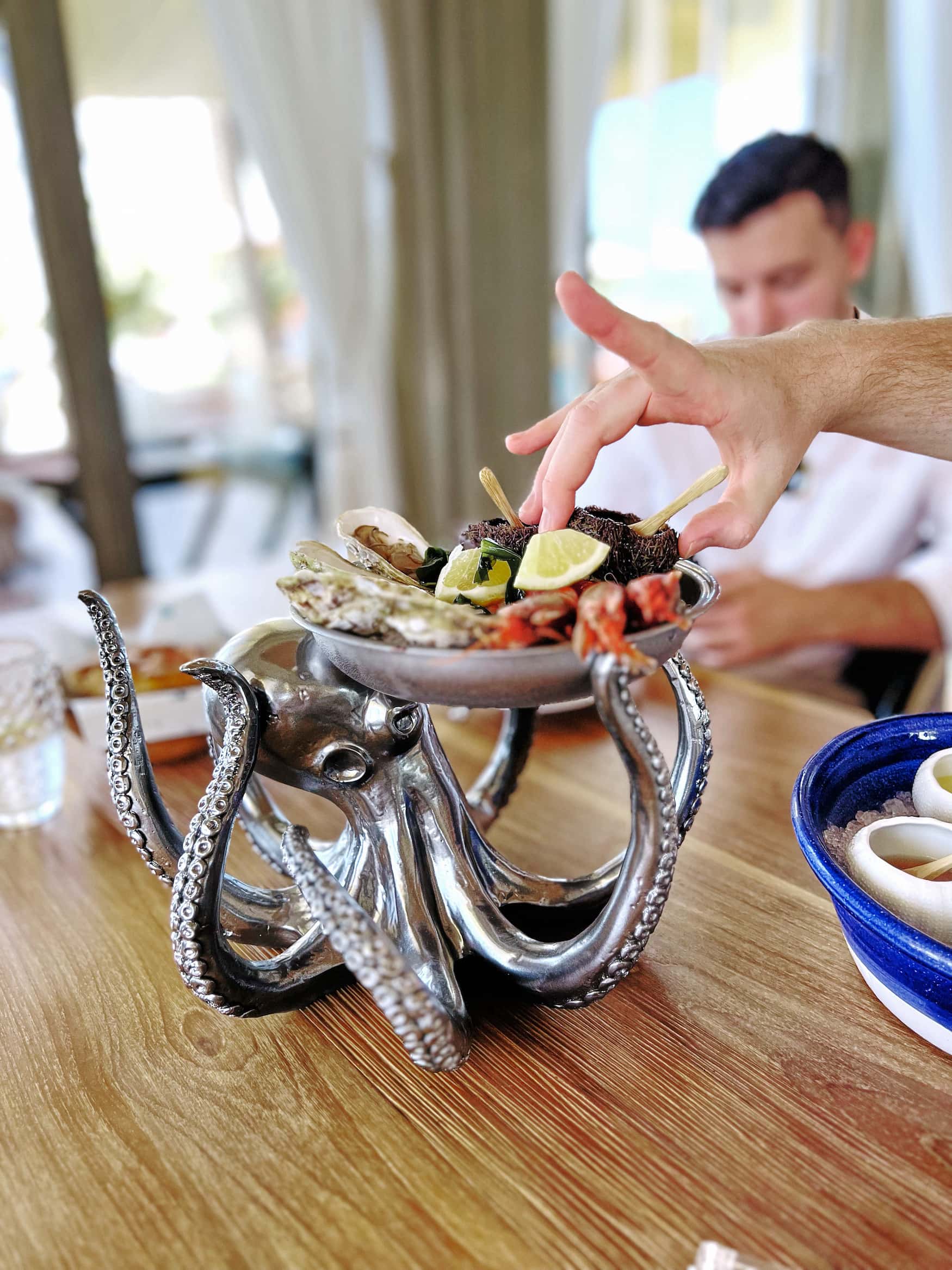 Seafood in einer Octopus-Schale