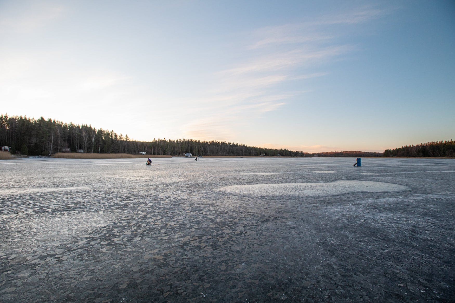 Eisangel in Värmland in Schweden