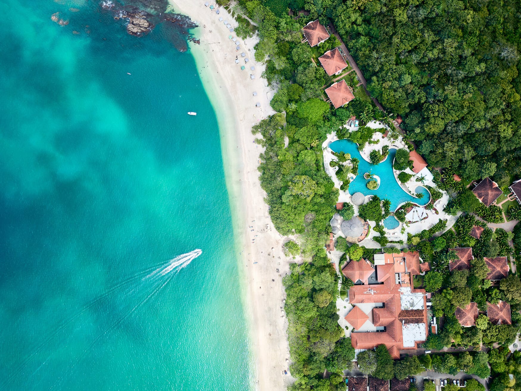 das The Westin Reserva Conchal liegt direkt an der Pazifikküste