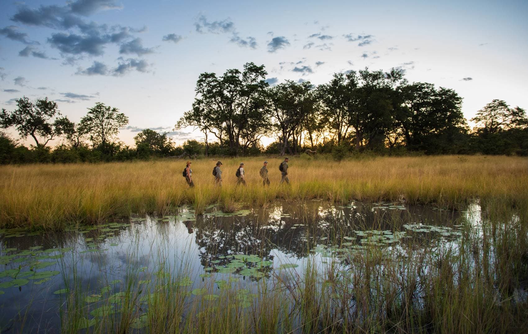 Touristen-Safari zu Fuß in Botswana