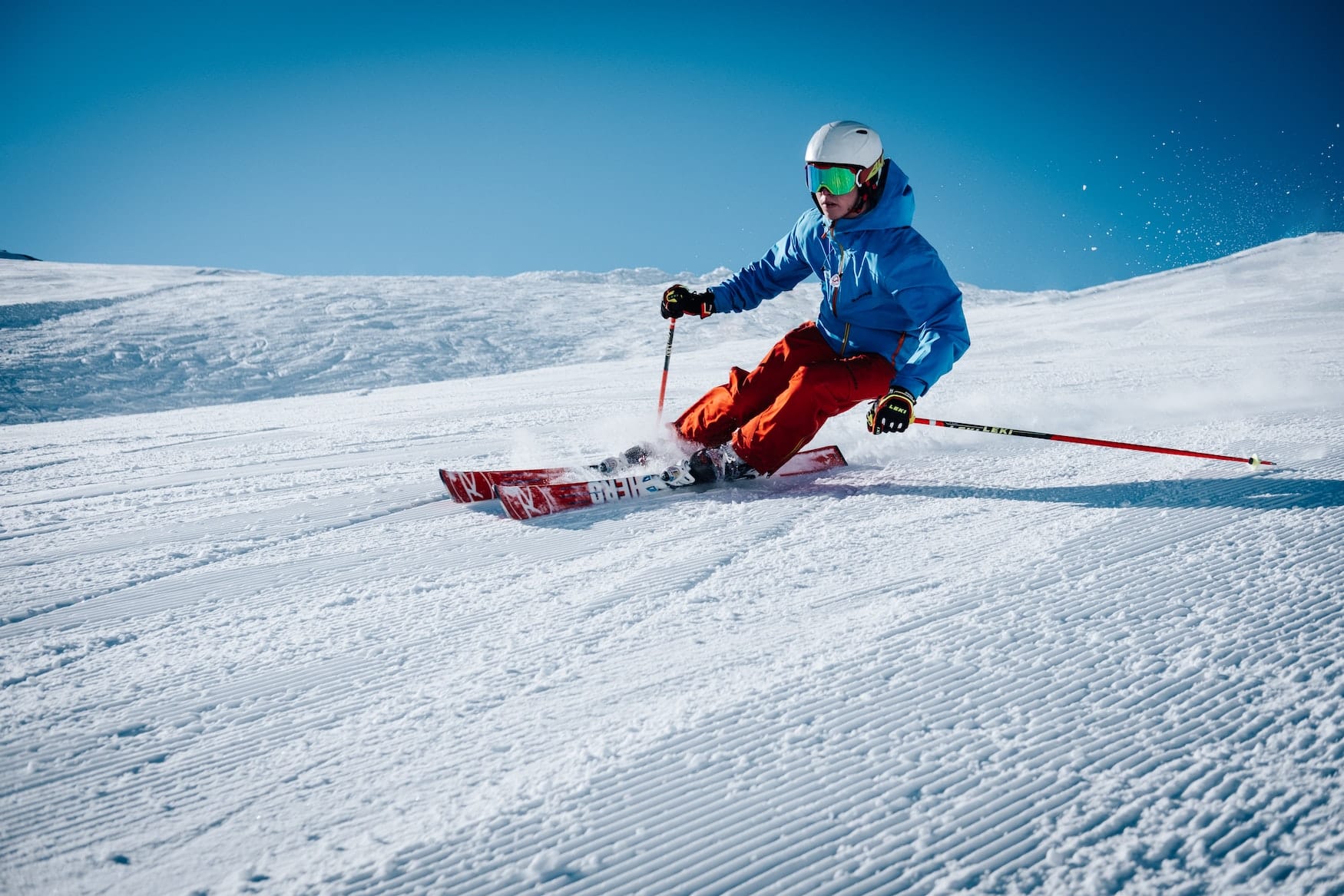 Skifahren in den Bergen