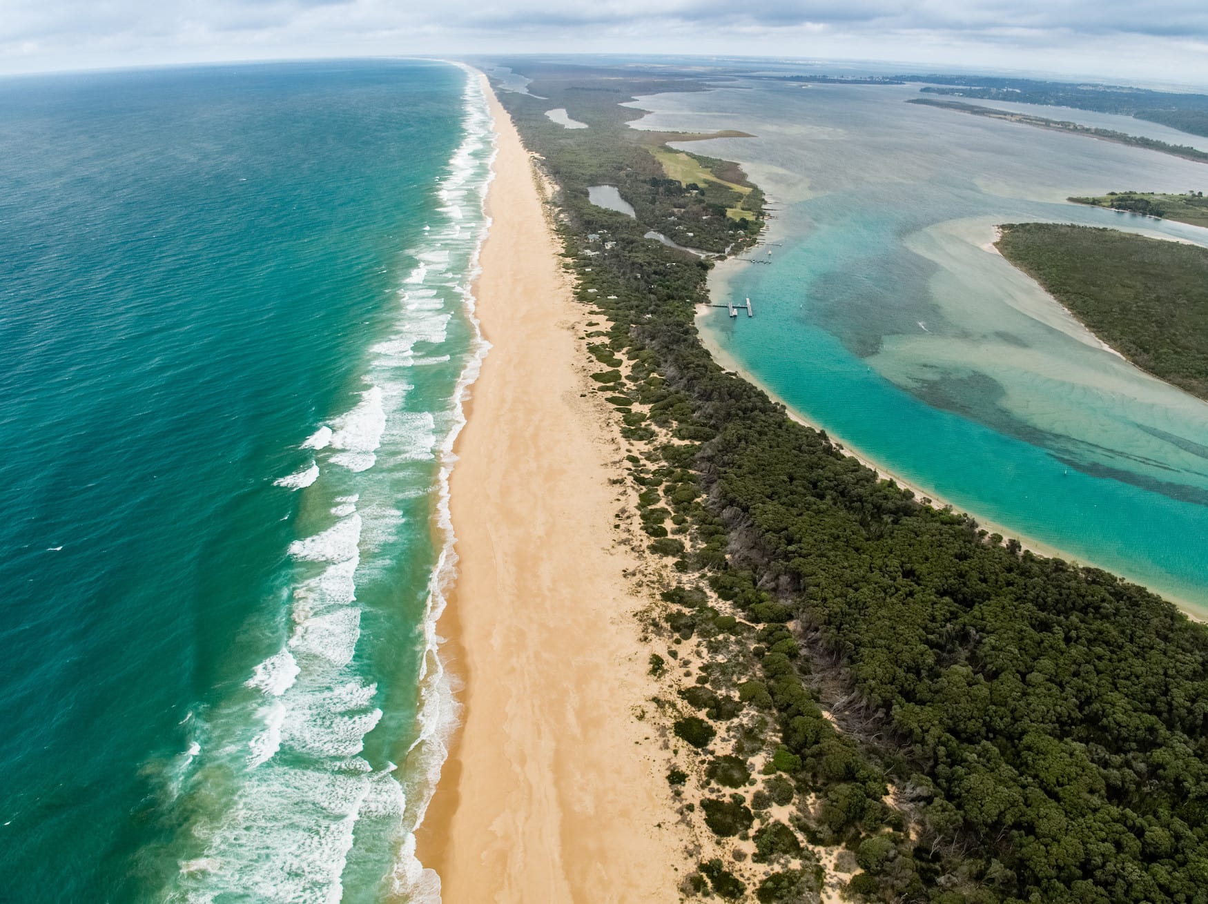 der Ninety Mile Beach in Australien