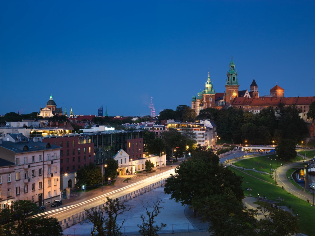 Sheraton Krakau bei nacht von oben