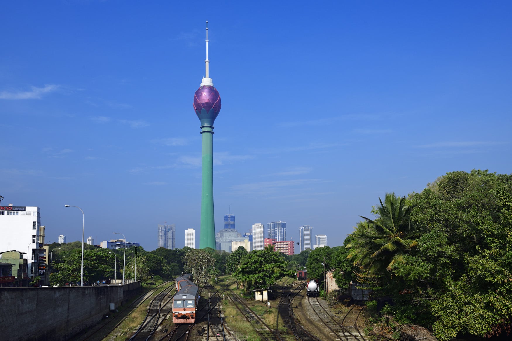 Lotus-Tower in Colombi bei einer Rundreise durch Sri Lanka