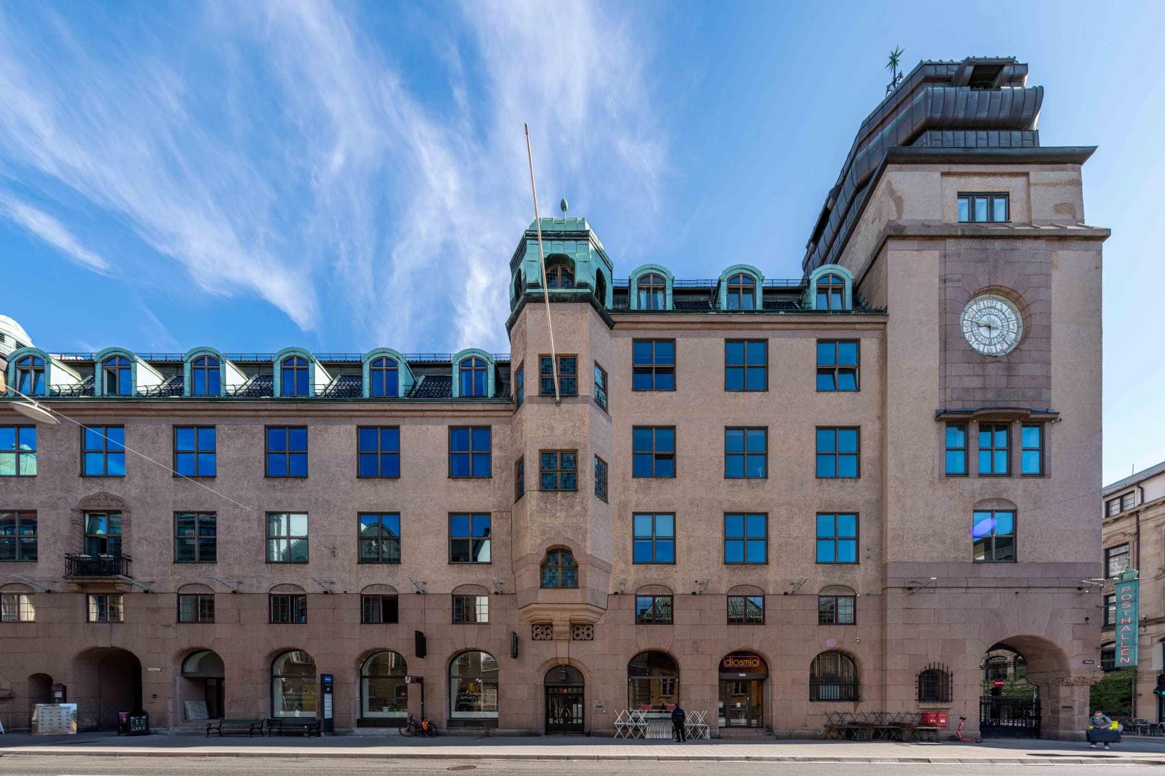 Blick von außen auf Hotel Numa Hallen Oslo