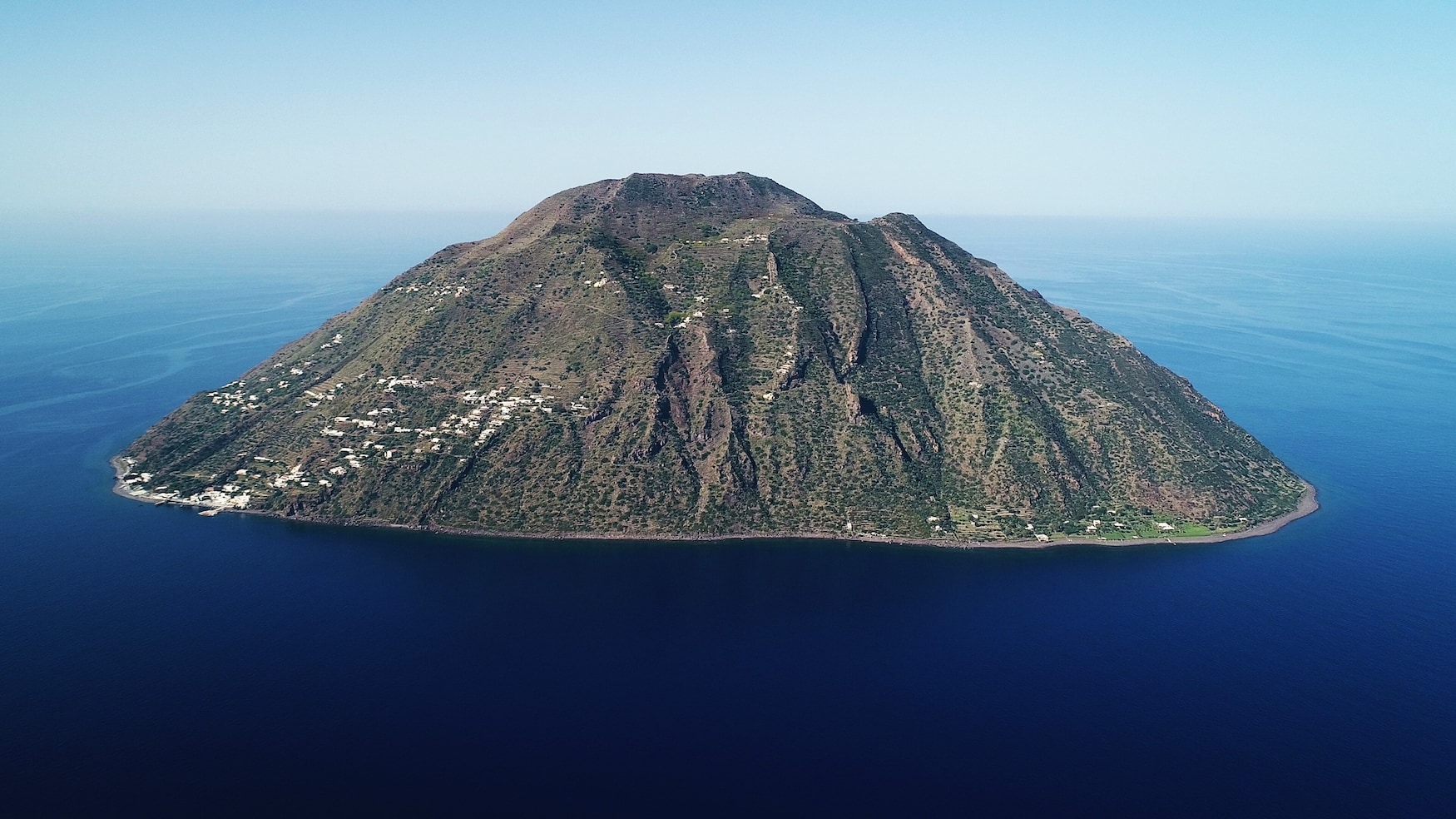 die Insel Alicudi