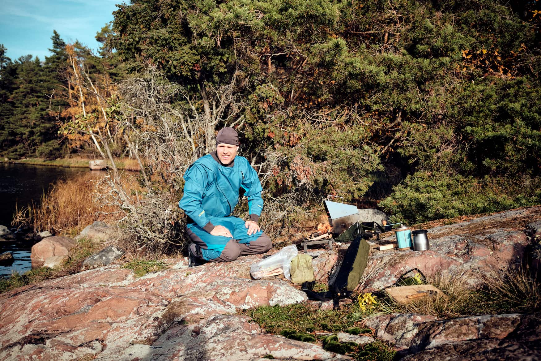 Guide bei einer Kanutour in Schweden