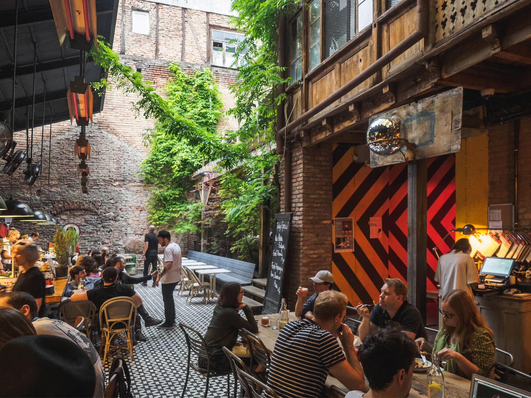 Tiflis und Mode: die Trendmetropole in Georgien