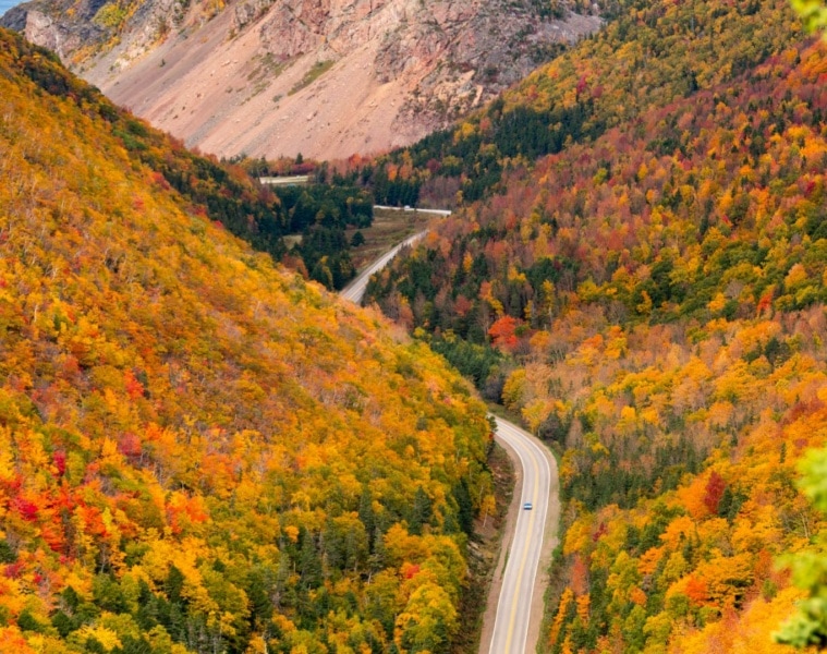 Der wunderschöne Cabot Trail im Herbst.