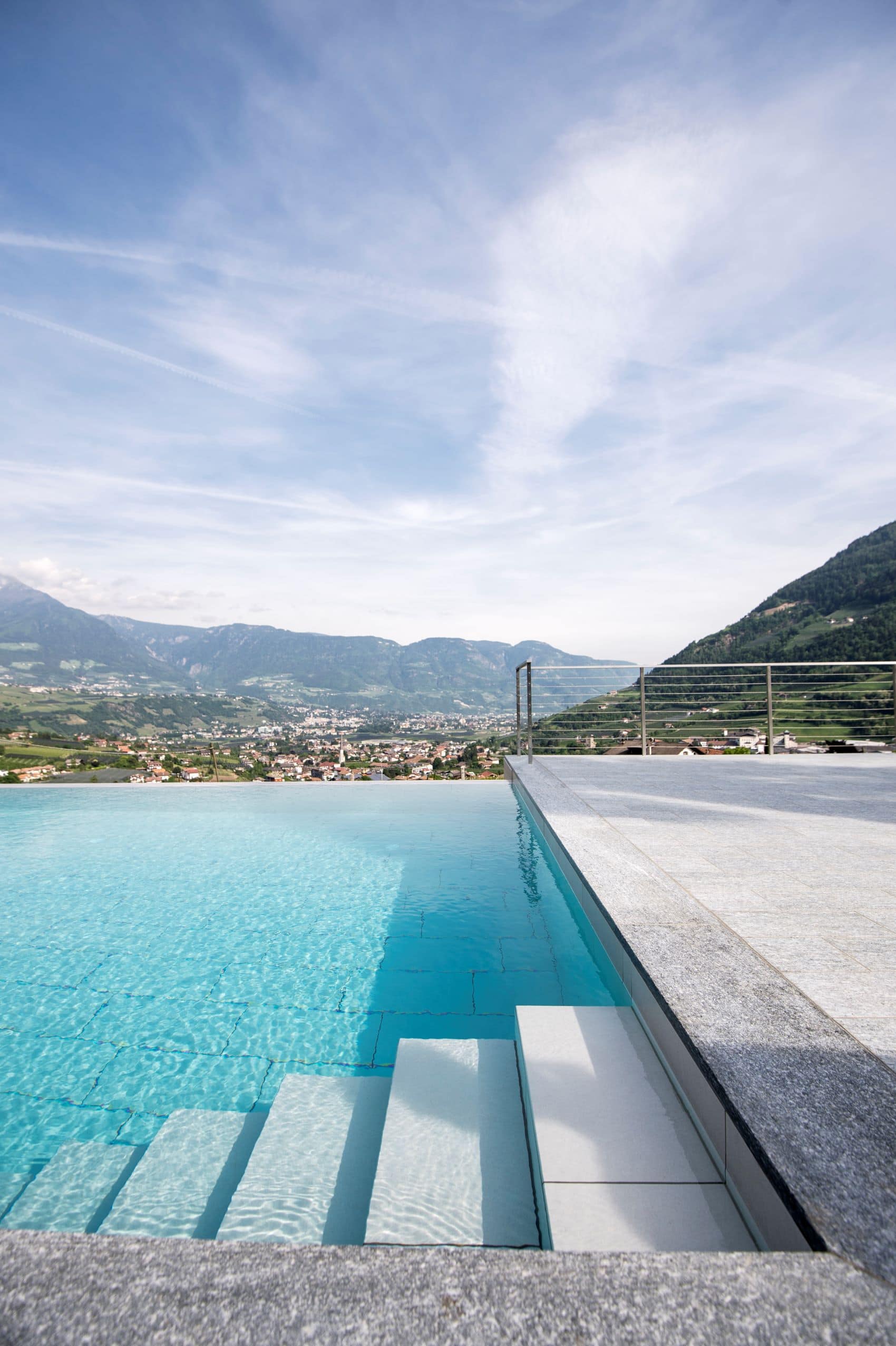 Infinity-Pool im Hotel Schloss Plars