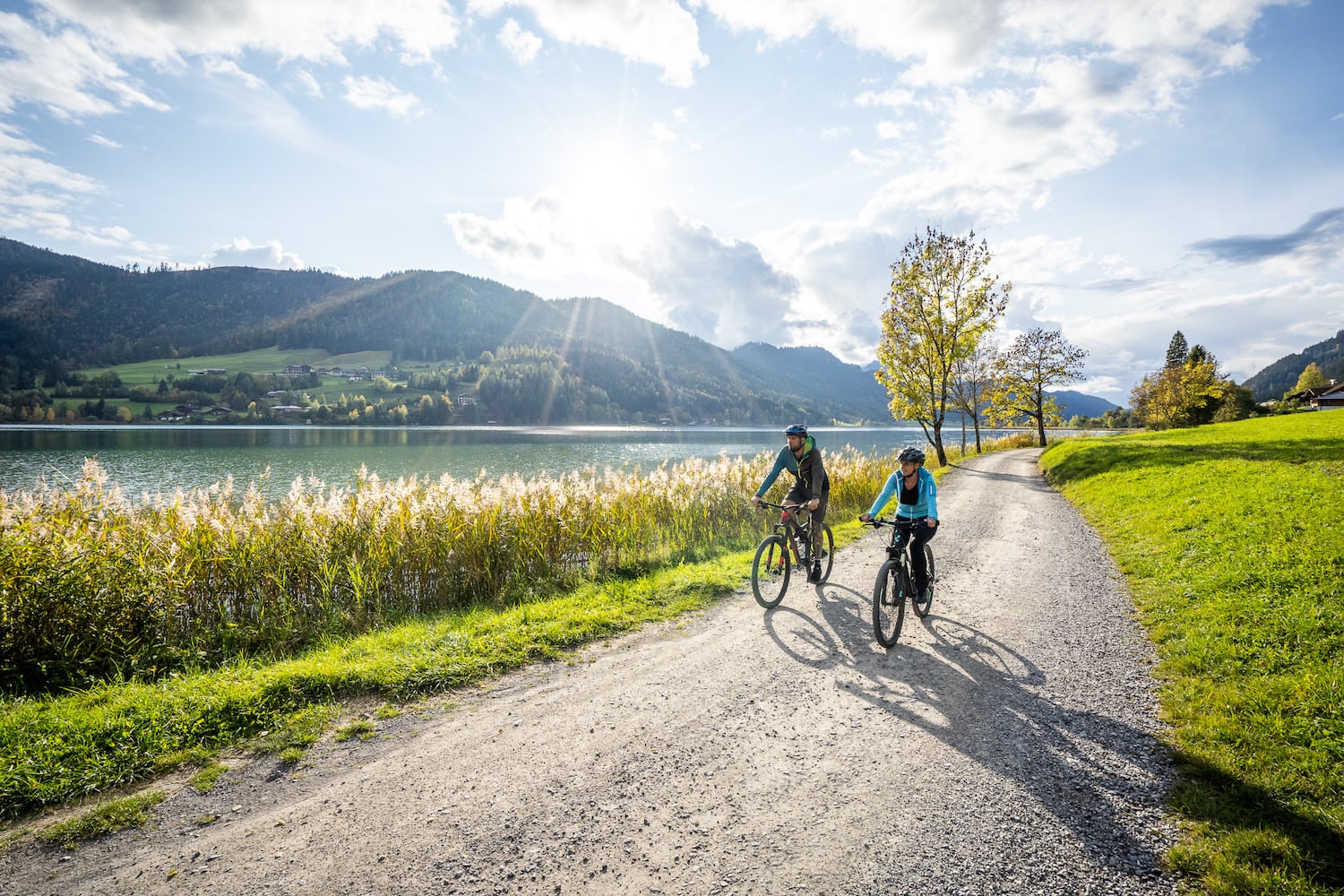 Fahrradfahren entlang der Donau