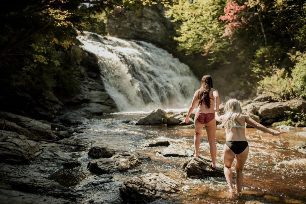 Herbstwanderweg am Laverty Fall im Fundy Nationalpark