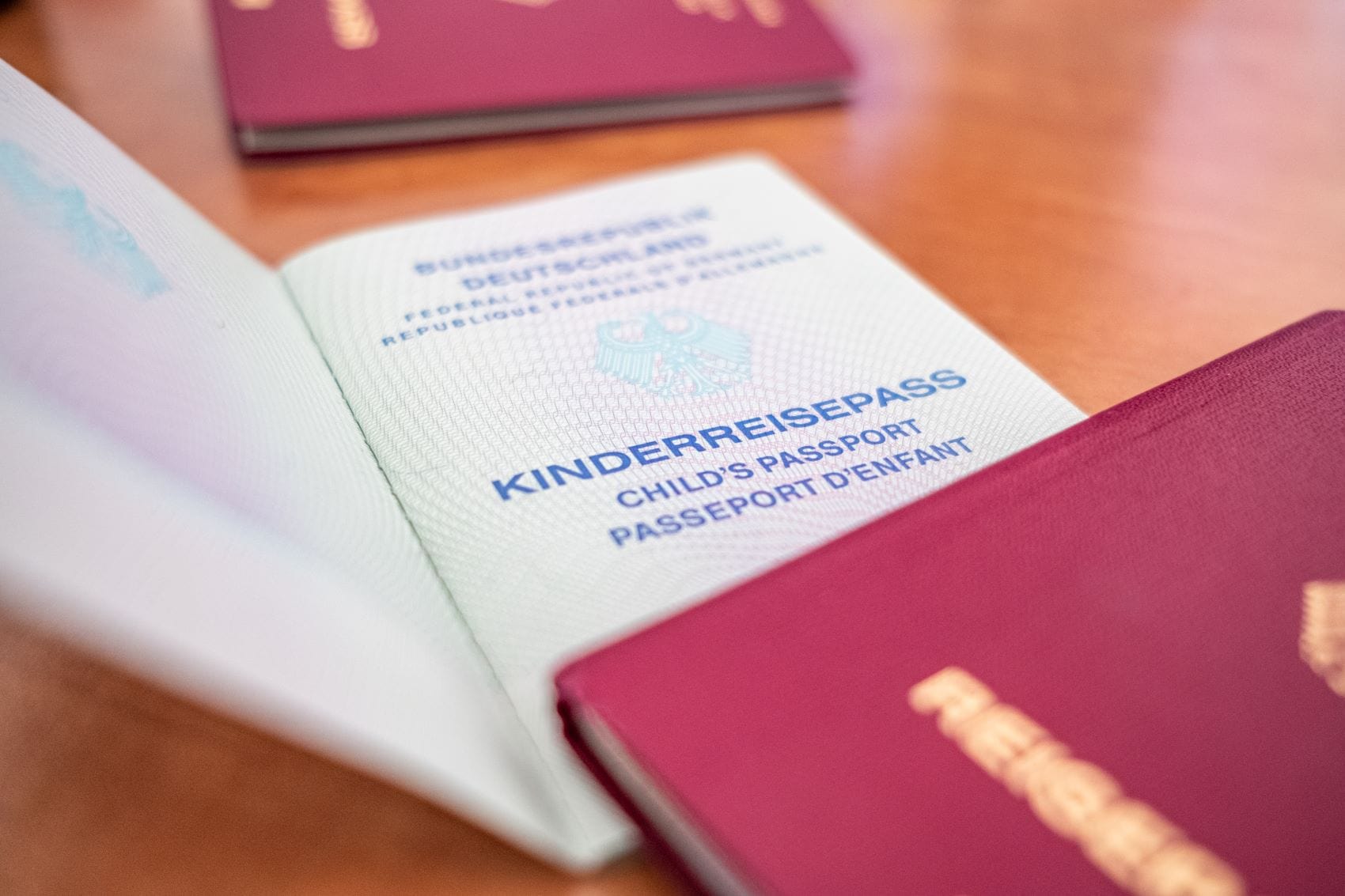 Nahaufnahme eines Kinderreisepasses