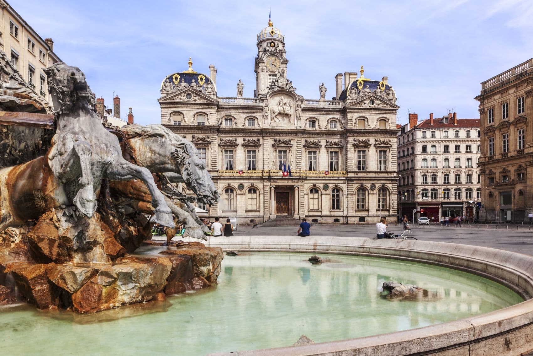 Brunnen vor Rathaus in Lyon