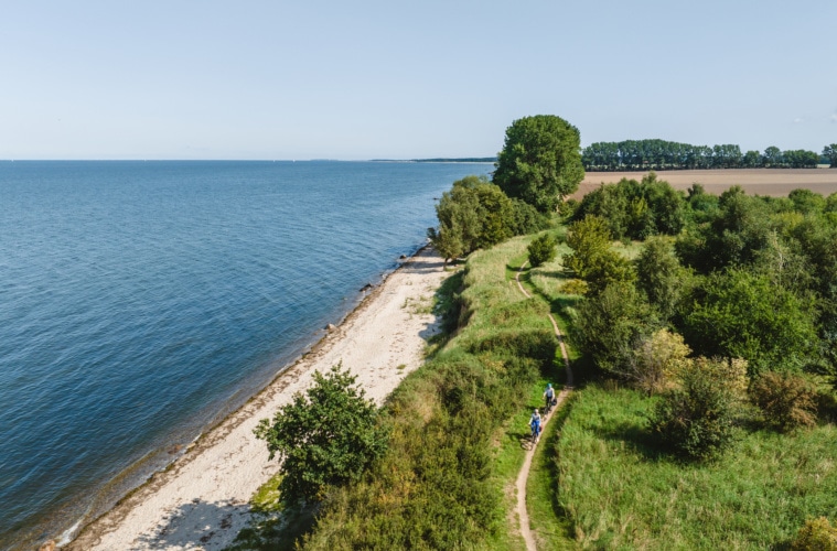 Mit dem fahrrad entlang der Ostsee radeln in der N#he von Vierow