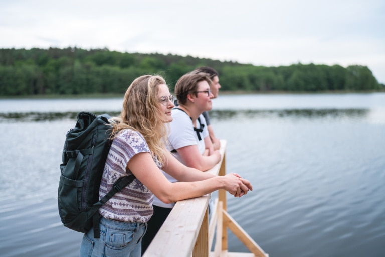 Verschaufspause am See. Wer Sport macht, darf auch rasten. I Foto: TMV/Gross