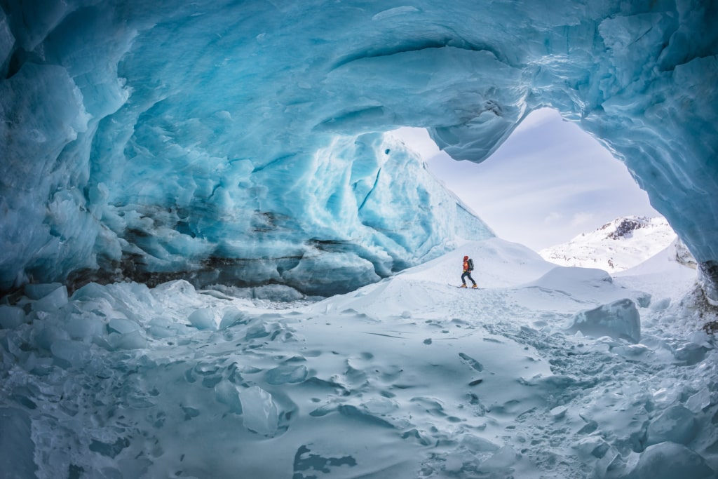 Gletscherhöhle in den Alpen