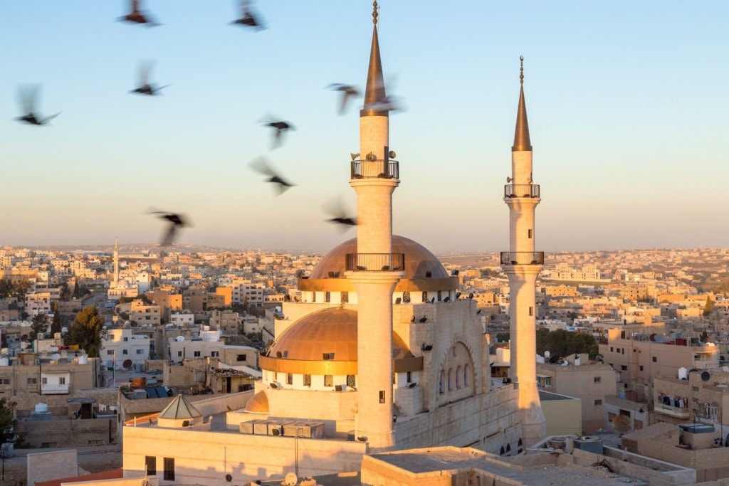 Spaziergang durch die Stadt Madaba in Jordanien