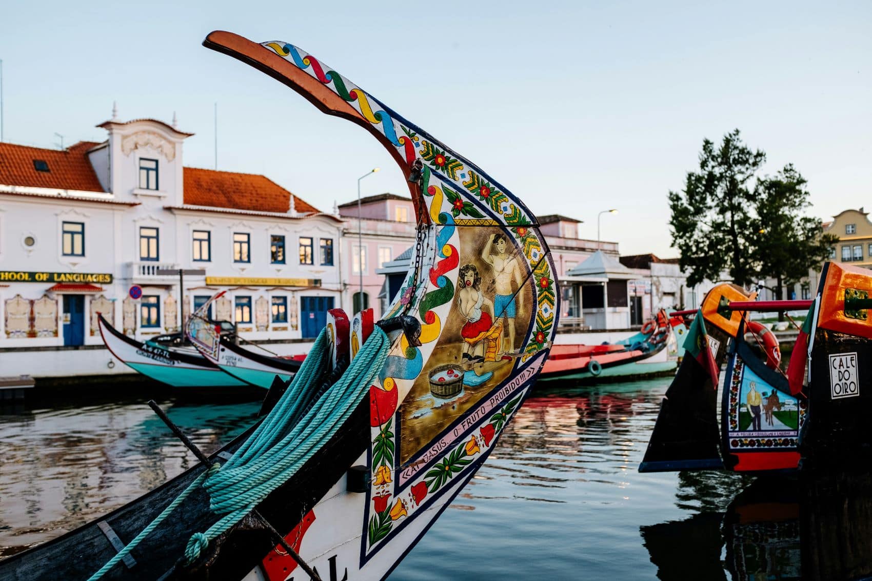 Erotik-Motive auf Moliceiros in Aveiro