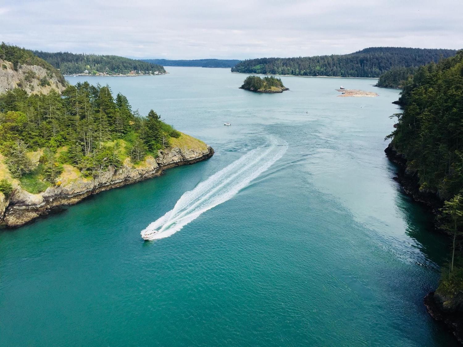 Boot auf dem Wasser bei den San Juan Islands