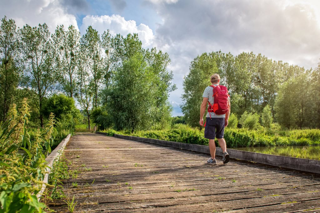 Ein Wanderer der in Luxemburg wandert