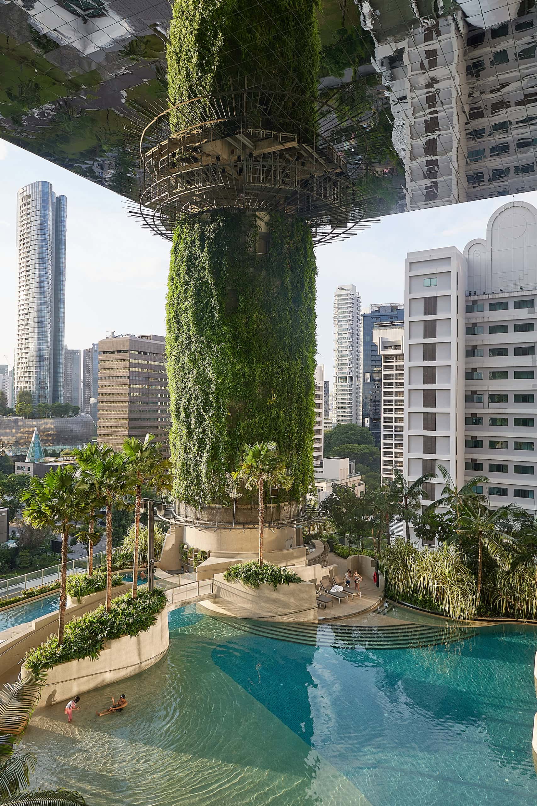 Grüne Häuserfassaden in Singapore