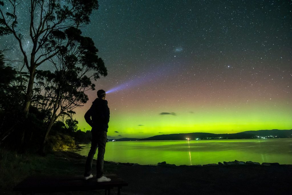 Die Aurora Australis Lichter am Himmel in Tasmanien in Australien
