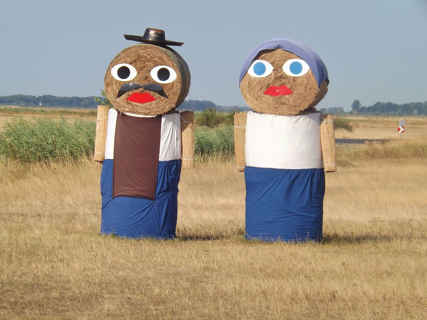 dekorierte Heuballen in Hortobágy