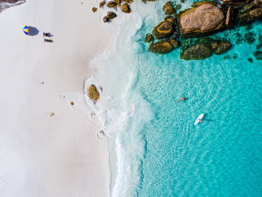 Der Strand an der Hellfire Bay in Westaustralien