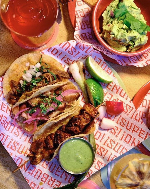 Tacos in einer mexikanischen Bar in New York