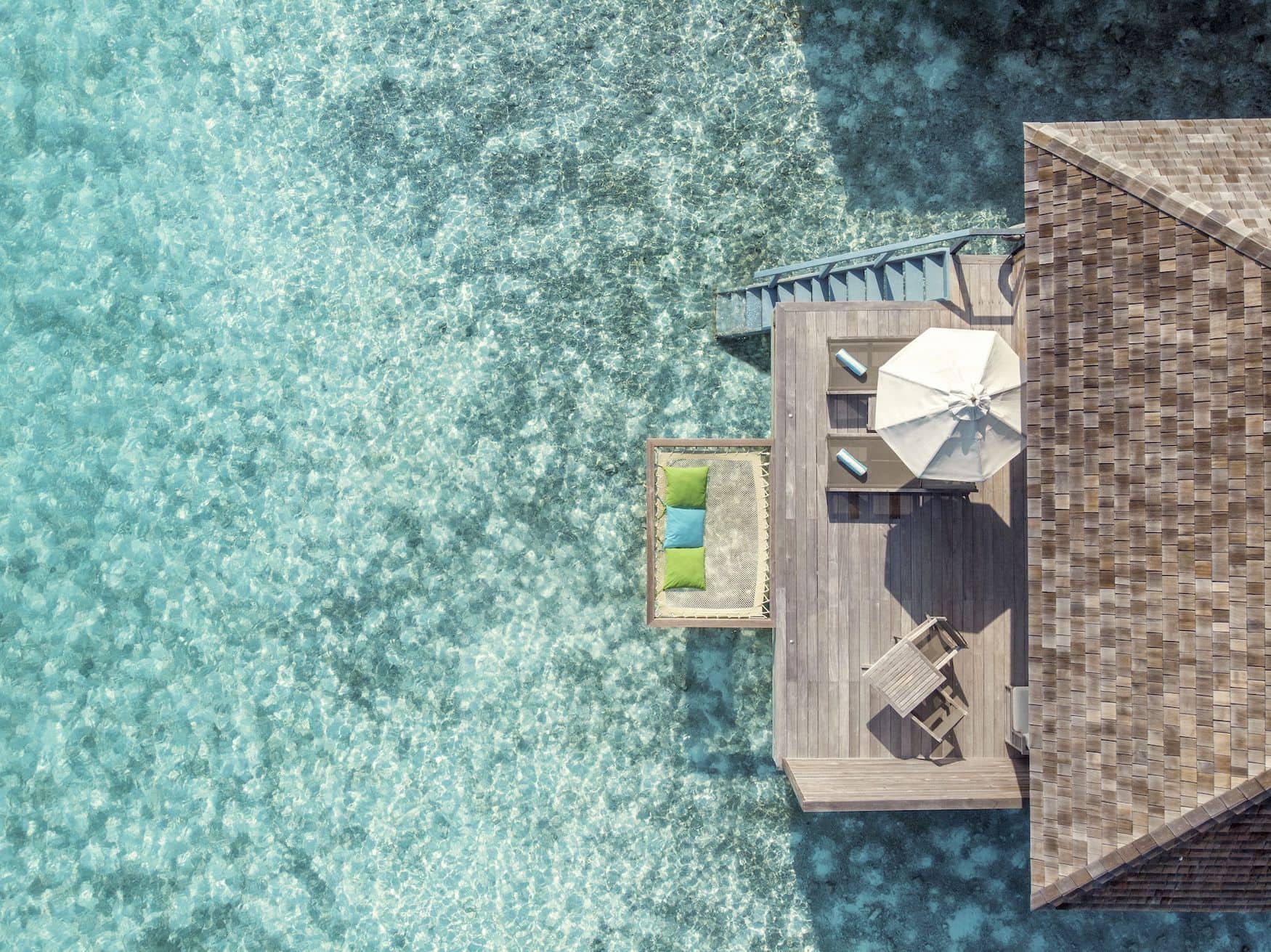 Overwater-Villa im Hurawalhi Maldives