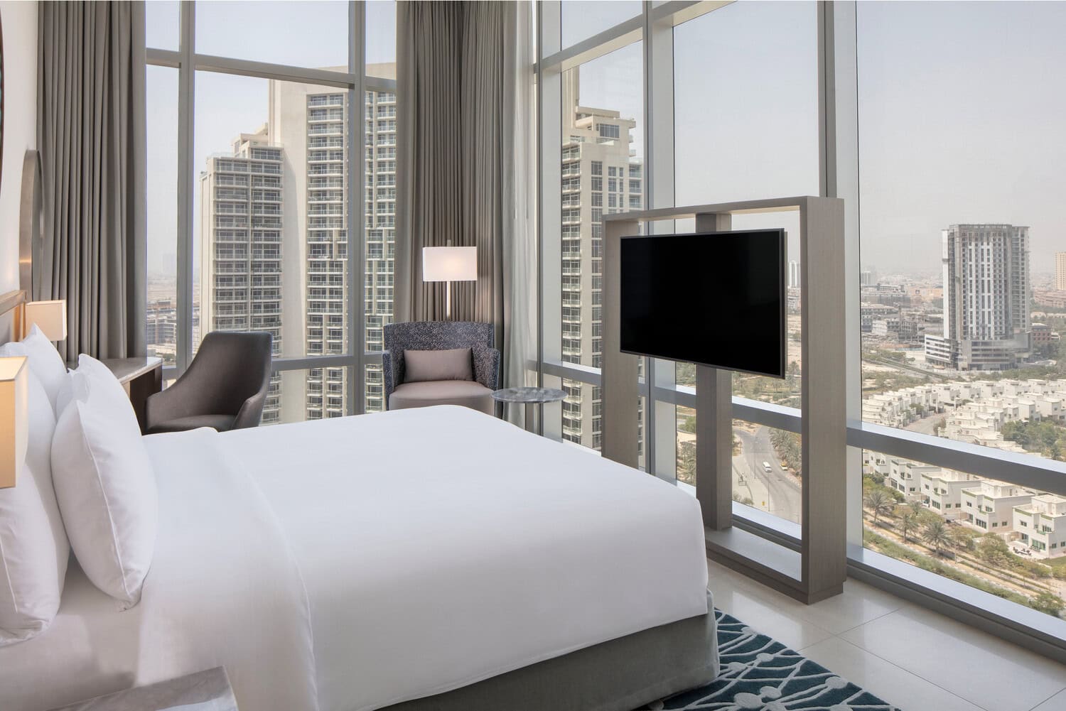 First Collection at Jumeirah Village Circle Dubai Zimmer 
