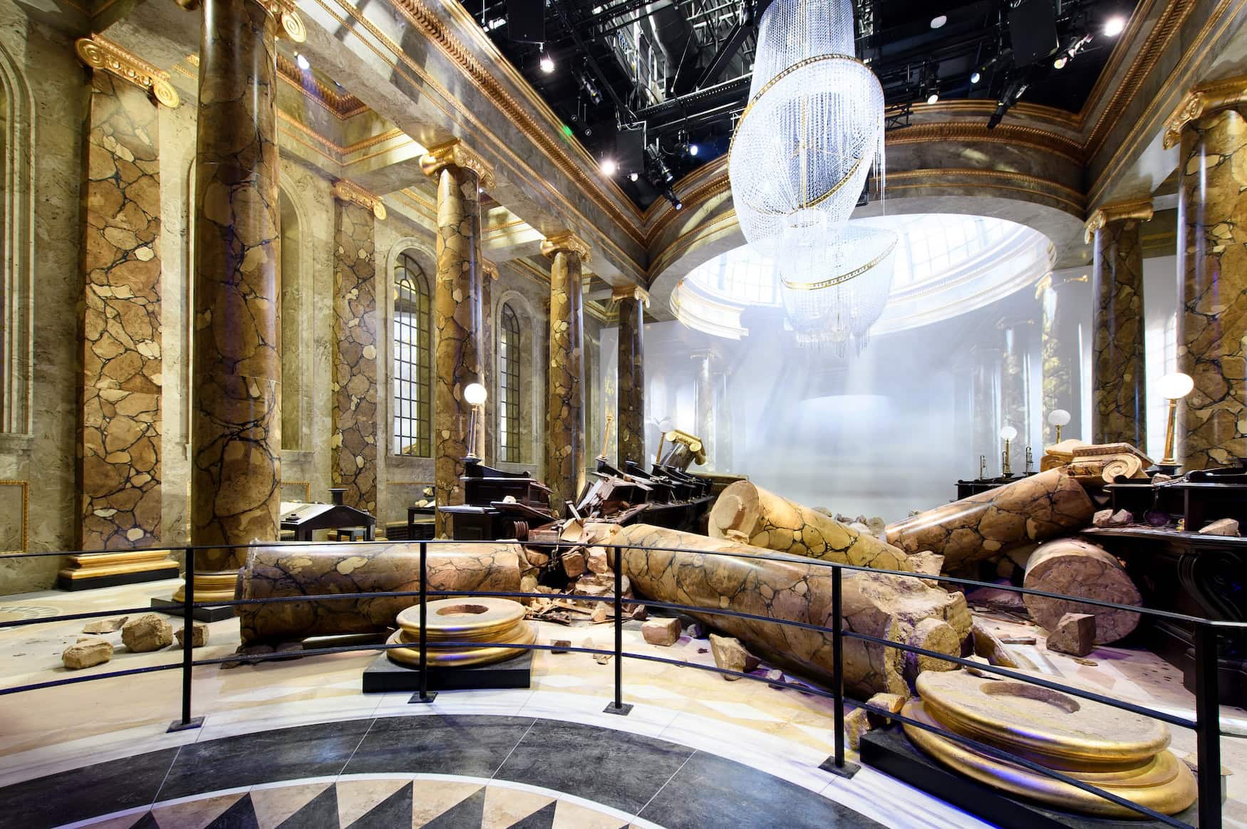 Zerstörte Gringotts-Halle von Harry Potter