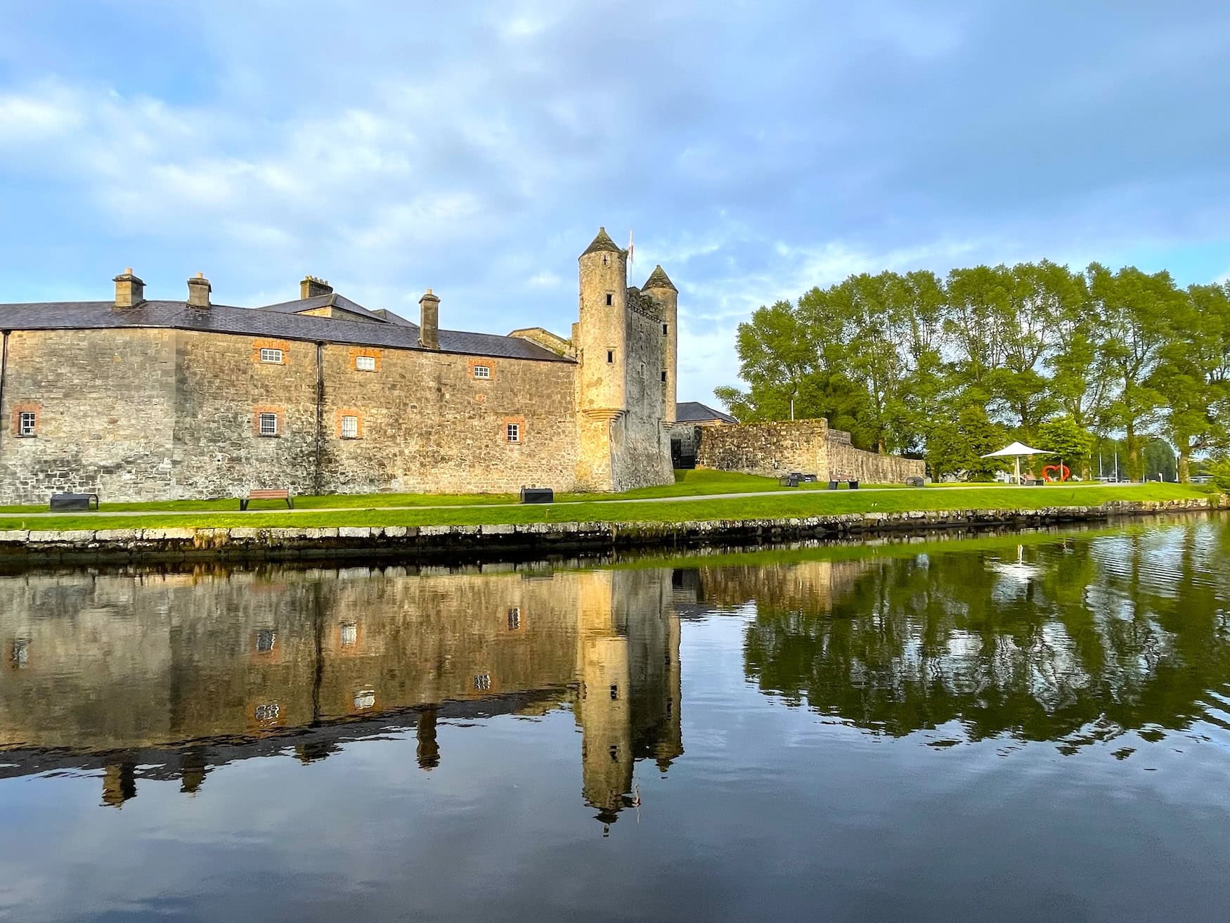 Enniskillen Castle vom Wasser aus